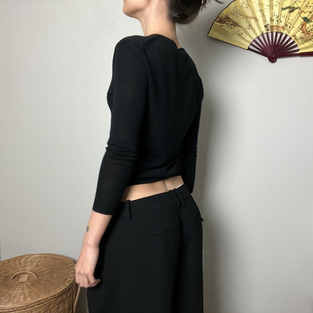 j crew black minimalist fitted slouchy v neck delicate thin knit sweater top - Picture 4 of 8
